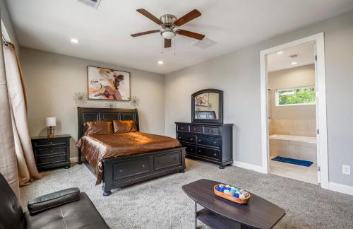 Spacious Luxe Stay , Near DT, MedCtr & NRG, New - Photo 12