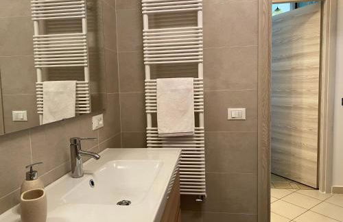 Flowers & garden apartment con vista lago - Foto 26