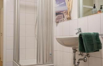 K15 Cozy, Unique & Spacious 3-Room Apartment with Balcony or Single Room by LIPA - Foto 51