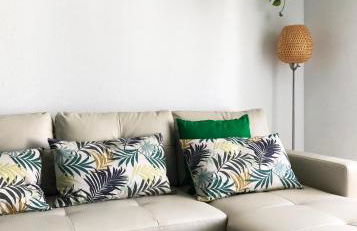 New Stunning Seaview Apartment with lovely balcony - Photo 8