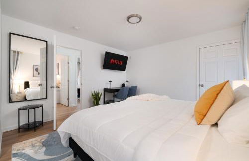 Upscale 4BR Retreat at the Reservoir! - Foto 23