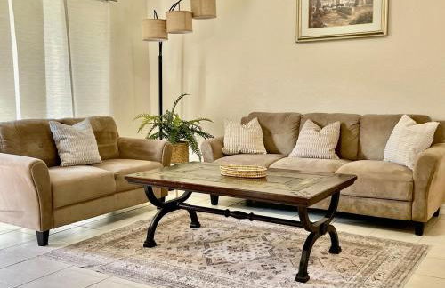 Spacious Family Fun Near Disney, Water Slide, Pool - Foto 2