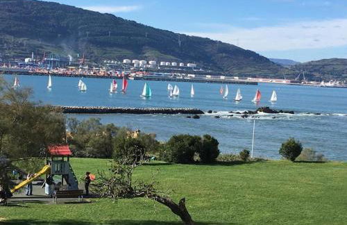 Maravillosa ubicación junto al mar con garaje - Foto 17