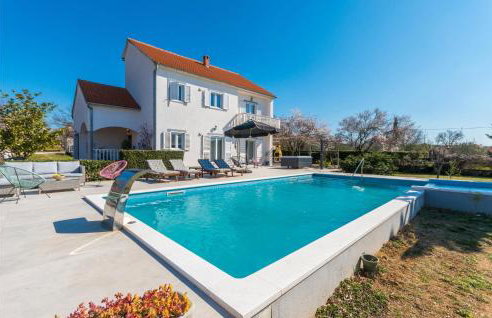 Cozy Home In Tinj With Kitchen - Photo 10