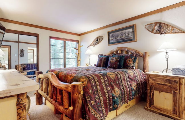 Walk to Mammoth Ski Lifts at Canyon Lodge Condo - Foto 1