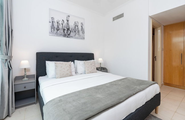 Lux BnB I Turia Tower I Lake & Garden View - Foto 7