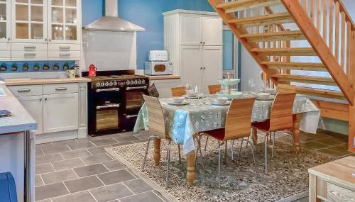 Court Place - Photo 4