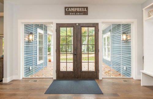 My Blue Haven - Shared lake access across the street! Glamorous home! - Foto 10