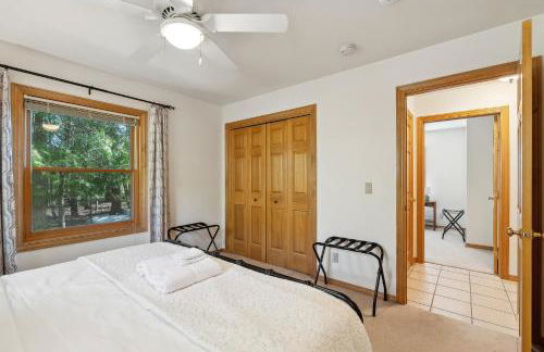 Top of the Hill Cabin by Simple Life Rental - Foto 24