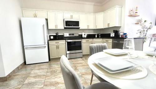 Villa Fiorō -Bold Luxury 2BR - River & Coastal Vibe - Foto 4