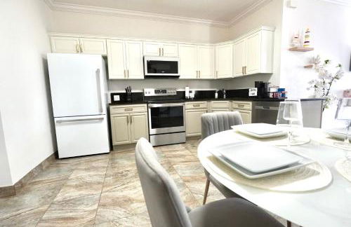 Villa Fiorō -Bold Luxury 2BR - River & Coastal Vibe - Foto 4