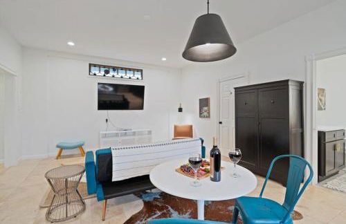 Stonewall Bungalows - Sleeps 15 - Foto 60