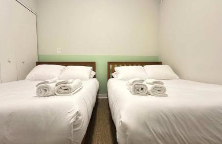 New Built Apartment Sleeps 8 - Foto 7