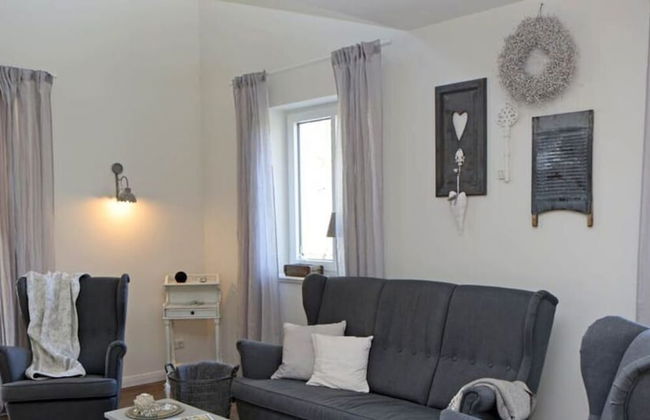 Northern Lights Modern Retreat - Photo 6