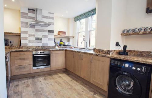 4 Bed in Worcester oc-75601 - Photo 5