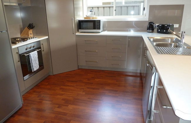 Hart Street Apartment - Photo 4