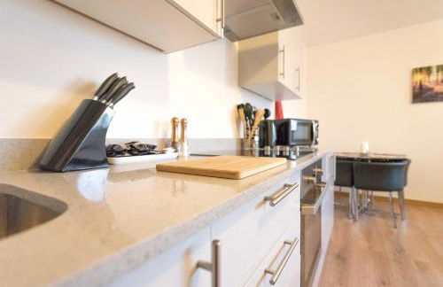 Comfortable 2BR Swindon Long Stay - Foto 15