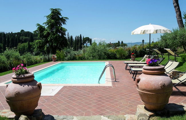 Villa with Private Pool near Cortona in Calm Countryside & Hilly Landscape - Foto 8