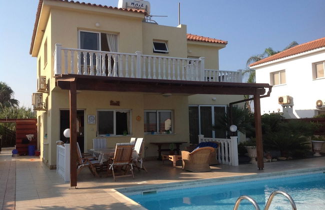 Cosy Carolyn Villa in Ayia Thekla - Foto 1