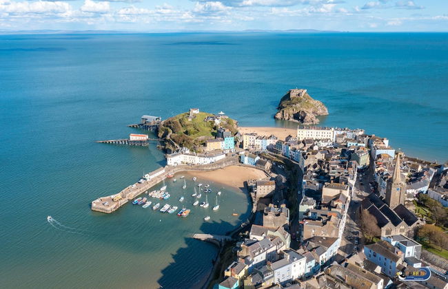 Apartment 8 Waterstone House - Luxury Apartment, Sea Views, Pet Friendly - Photo 19