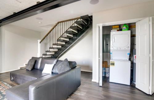 Rooftop Deck and Views! Pet-Friendly Galveston Home - Foto 6