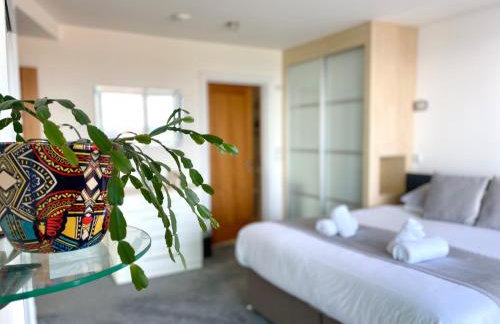 Quay & Sea View Spacious Modern Secure Parking - Photo 16