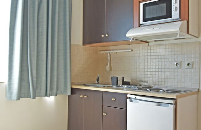 Bristol Sea View Apartments - Photo 33