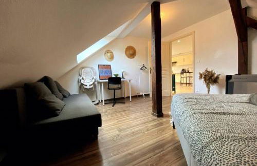 STRG Center at 10 min-Christmas market and 10min EU Parliament-WiFi-TV - Foto 21