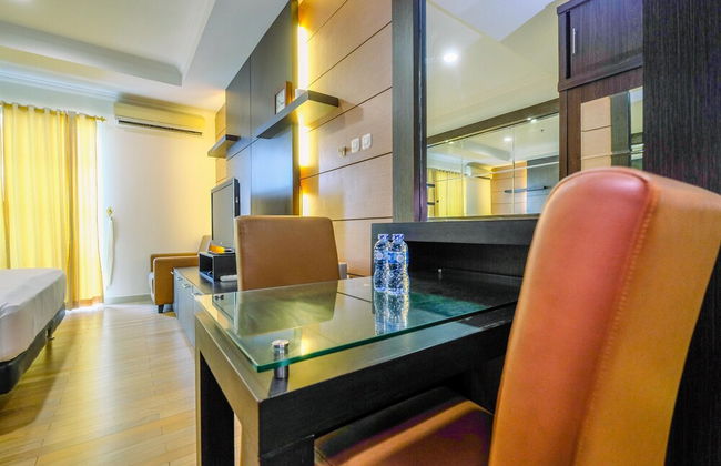 Fancy And Classic Studio Room At Bellezza Apartment - Foto 9