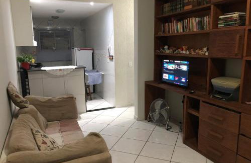 Apartamento TOP com Smartv, Wi-Fi e Livros - Foto 1