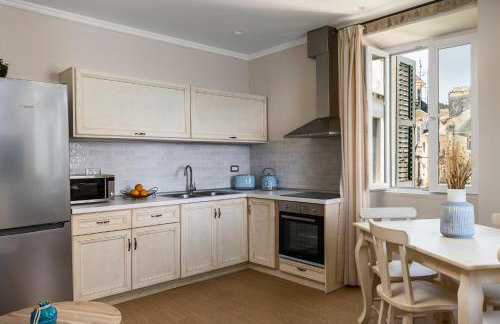 Fotiadis Family Luxury Suites by Konnect - Photo 38