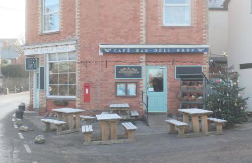 Spacious and sunny accommodation with Underfloor heating throughout - Photo 14