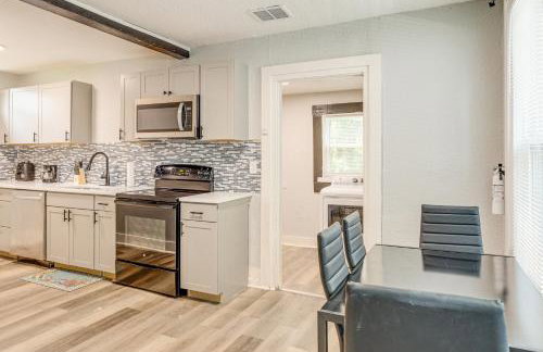 Less Than 1 Mi to EverBank Stadium Retreat with Yard! - Foto 3