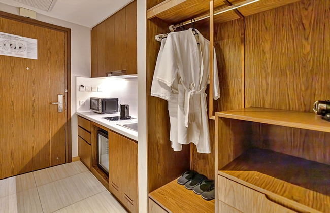 S79 Residence LYN Panorama - Photo 17