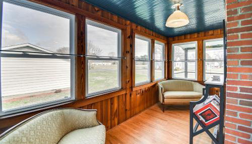 Virginia Retreat with Porch and Grill, Near Beaches! - Foto 4