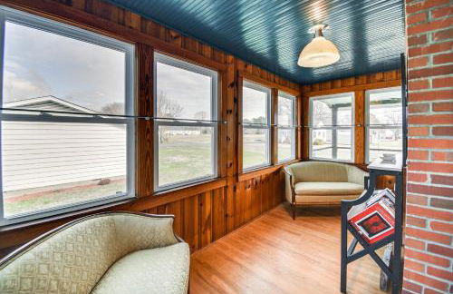 Virginia Retreat with Porch and Grill, Near Beaches! - Foto 4