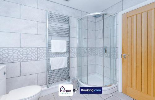 4 Bedroom House Sleeps 8 with Loft Bedroom and Pool Table in Hawarden - Foto 23