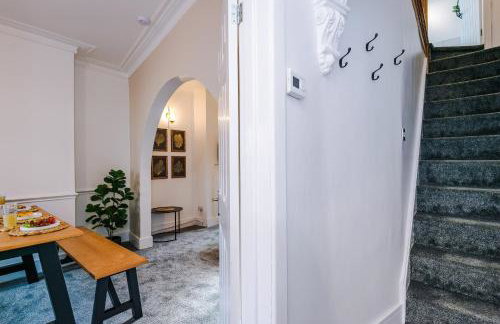 Oxford House by YourStays - Cosy Home in the Suburb of May Bank - Foto 14