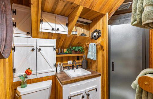 Hilltop Hideaway - Photo 21