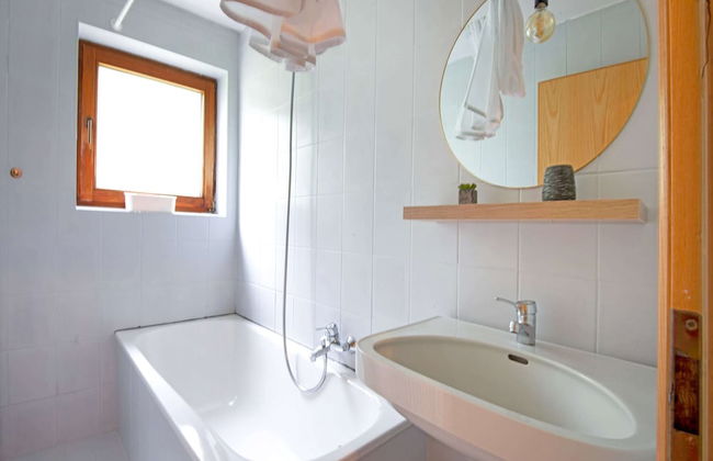 Beautiful Holiday Home Near St Anton Am Arlberg With Sauna - Foto 29