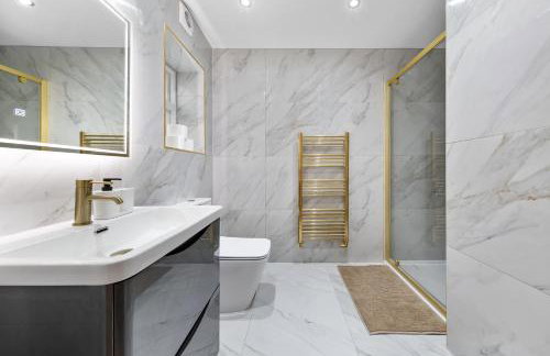 Family friendly 2BR Waterloo Apartment with Terrace walking distance to London Eye Big Ben and station - Foto 18