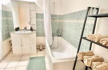 Le bijou d'Ivelina - 3 chambres - wifi - parking - Foto 12