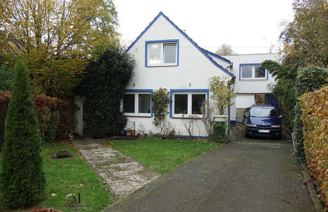 Tolstov-Hotels Large 3 Room Apartment with Garden - Foto 43