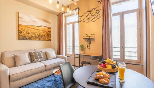 ADIRA Résid'Marseille Vieux-port 2 étoiles - Foto 3