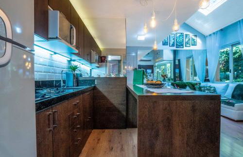 10 min a LAGO NEGRO 2 hab para 6 personas cerca del centro - Foto 24