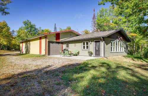 Lakefront Paradise with Private Boat Dock and Patio - Foto 26