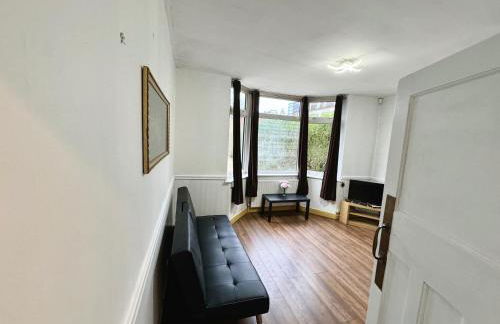 Detached 4Beds - Windsor Heathrow & London Access - Foto 13