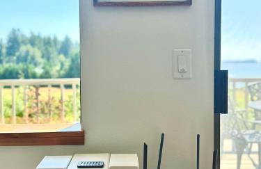 Water Views - Wood Stove - Quiet & Private Stay - Foto 20