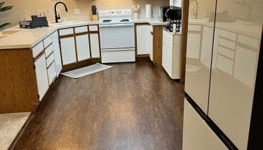 Family Fun! Sleeps 8, King Bed, 2 Queens, and Sofa Bed, Games - in Rogers - Foto 4