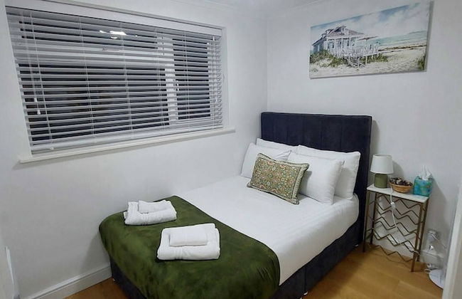 Luxury 5 Bedroom 2 BA House with Parking - Foto 11